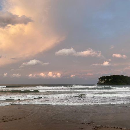 Surf N Stay Whangamata Kültér fotó