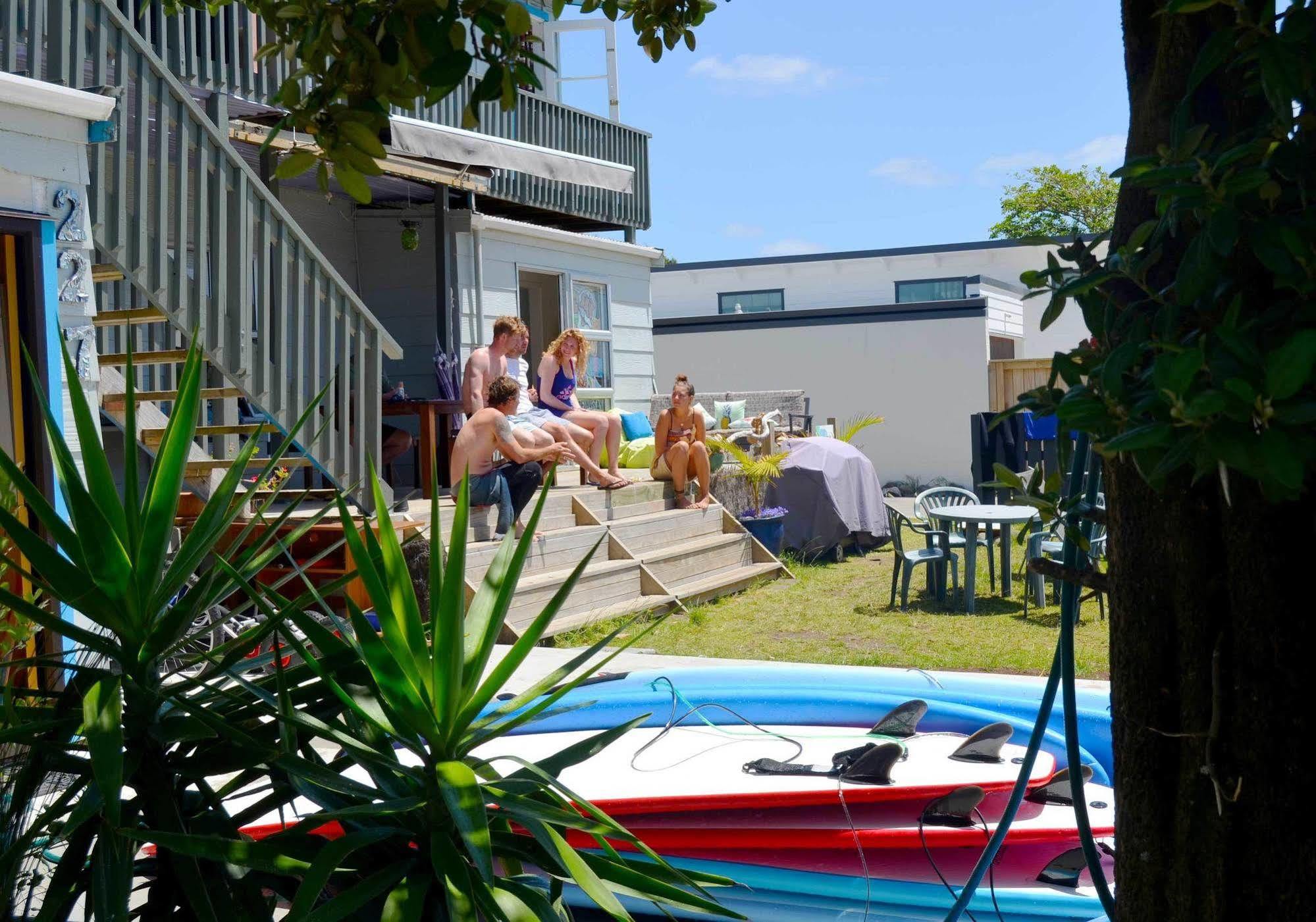 Surf N Stay Whangamata Kültér fotó