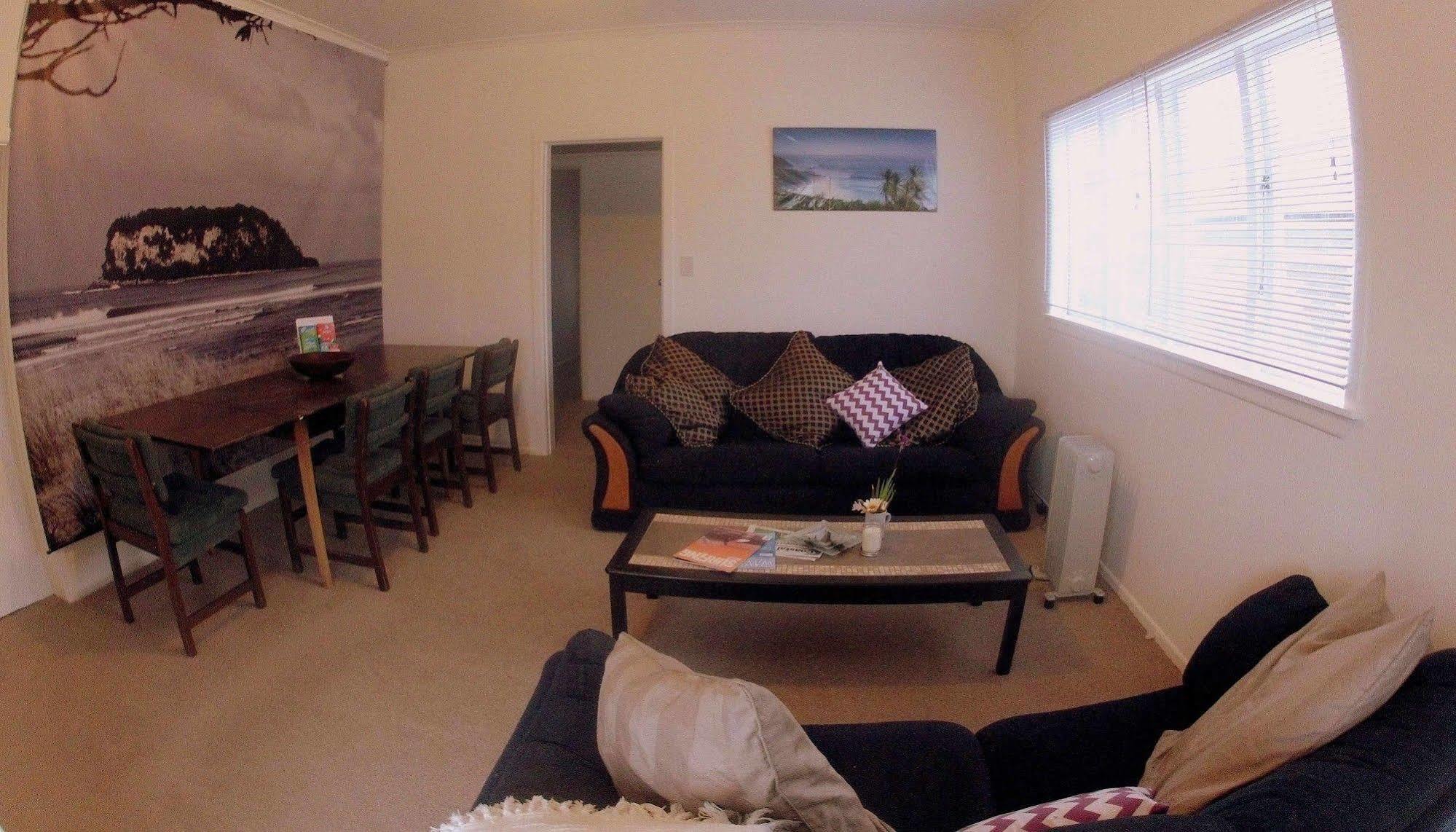 Surf N Stay Whangamata Kültér fotó